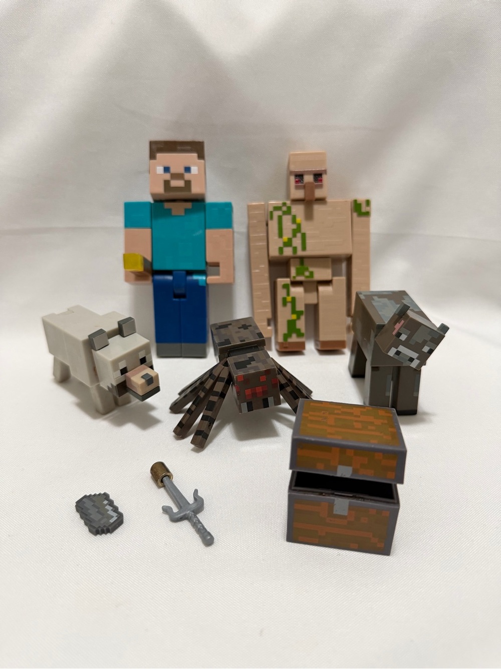 Minecraft Steve & Mob Action Figure Playset - Brown, Blue, Tan